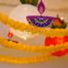 Add fresh flowers and gorgeous lanterns to your supreme festival celebrations