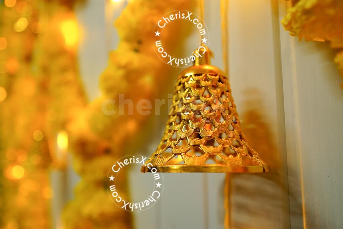 Bells, garlands, and lights are the most amazing decoration for any Diwali party host