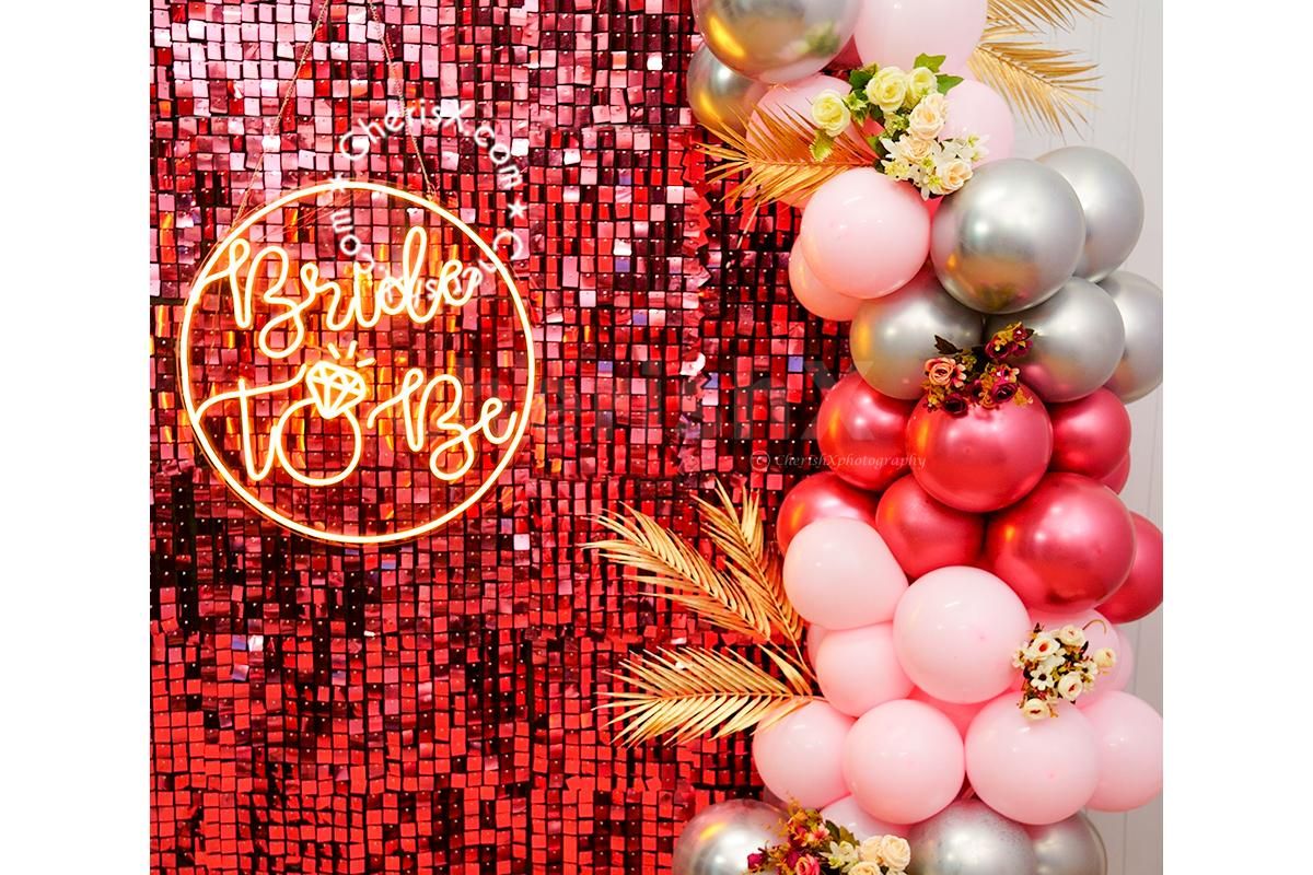 Go for a grand gesture to celebrate this new phase in your friend's life!