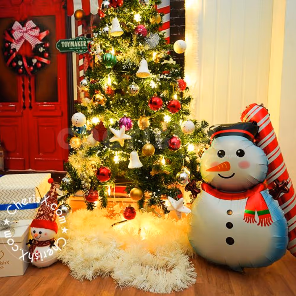 The Santa Cut out will surely be the game point for the kids