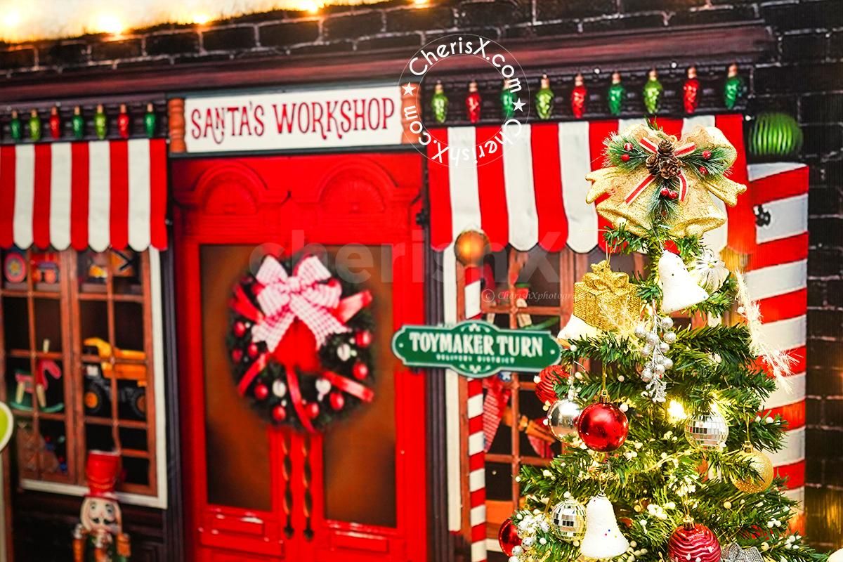 A snowman in the corner is exactly what you need to complete the party décor