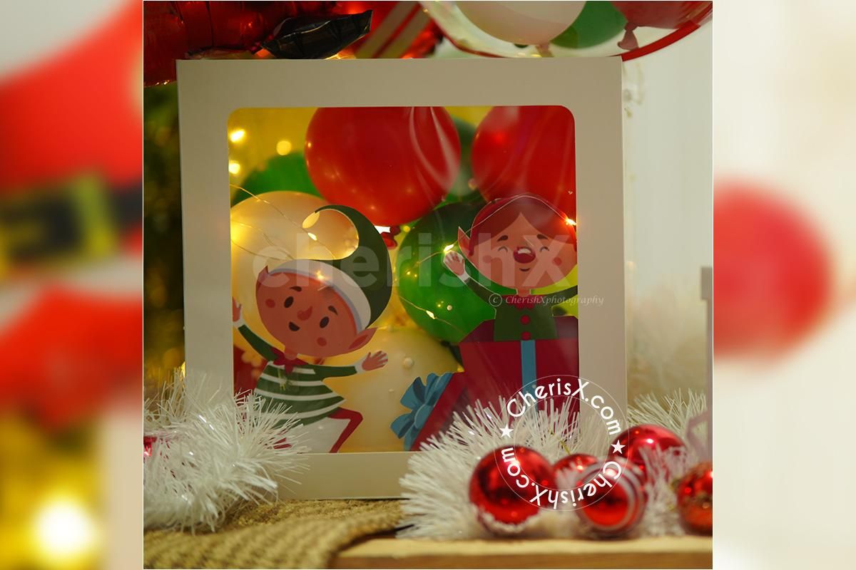The Santa's Gift Balloon Bouquet is the most unique gift you can find this Xmas night