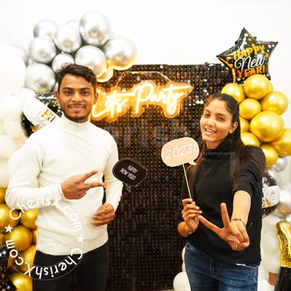 The chrome golden and silver combination never goes wrong