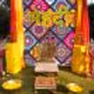 Accompanied by cushions and garlands the décor is special in many ways