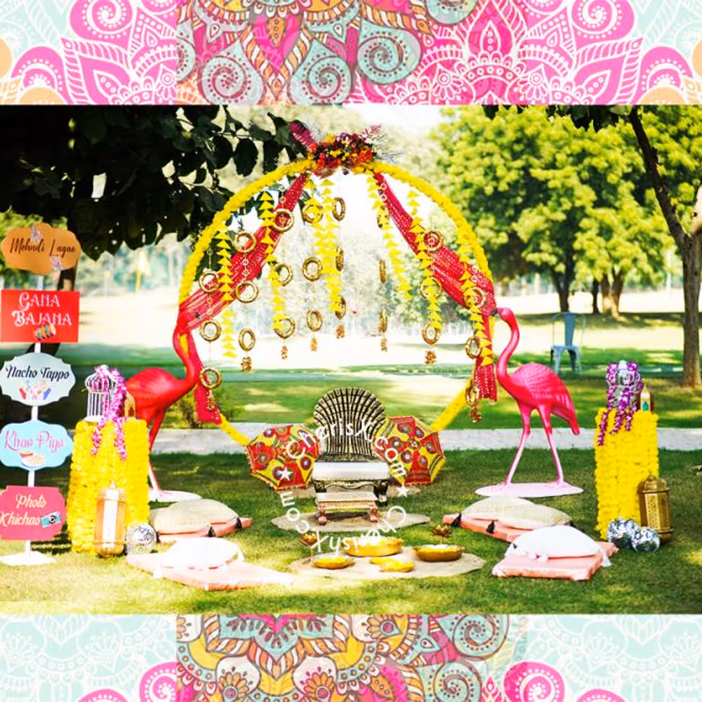 The table with garlands enhances the aesthetics