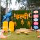 The Lotus urfi is a good quality haldi that you cannot miss as a part of the theme