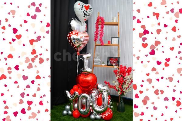 The heart-shaped balloon foils make an unforgettable impression