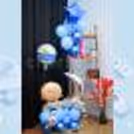 An extraordinary gift for an extraordinary event is this balloon bouquet
