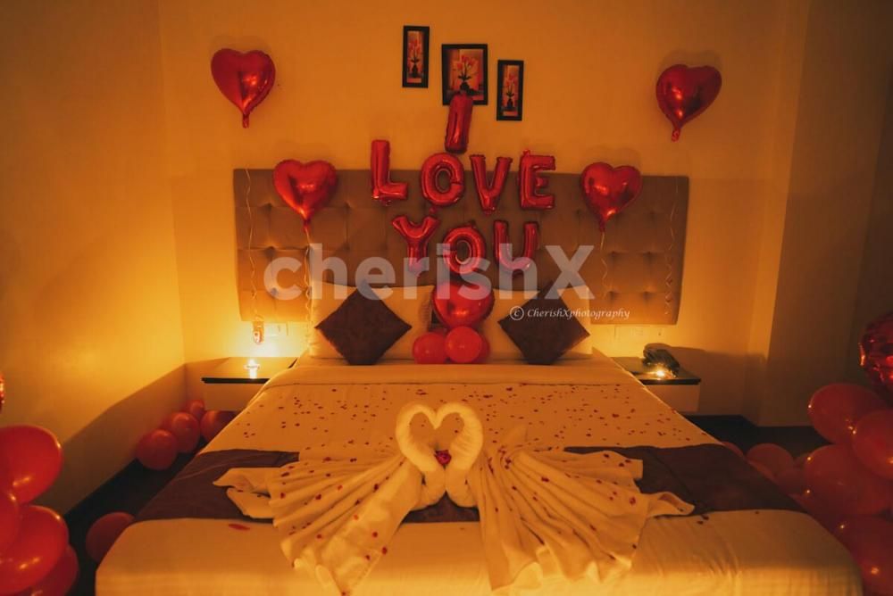 Romantic surprise stay with birthday decoration in gurgaon