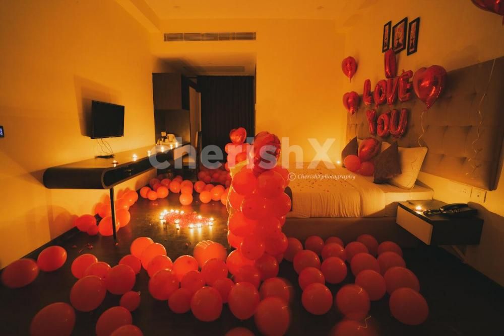 Romantic surprise stay with decoration in gurgaon