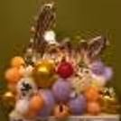 The white flowers are a beautiful and striking addition making the hamper extraordinary