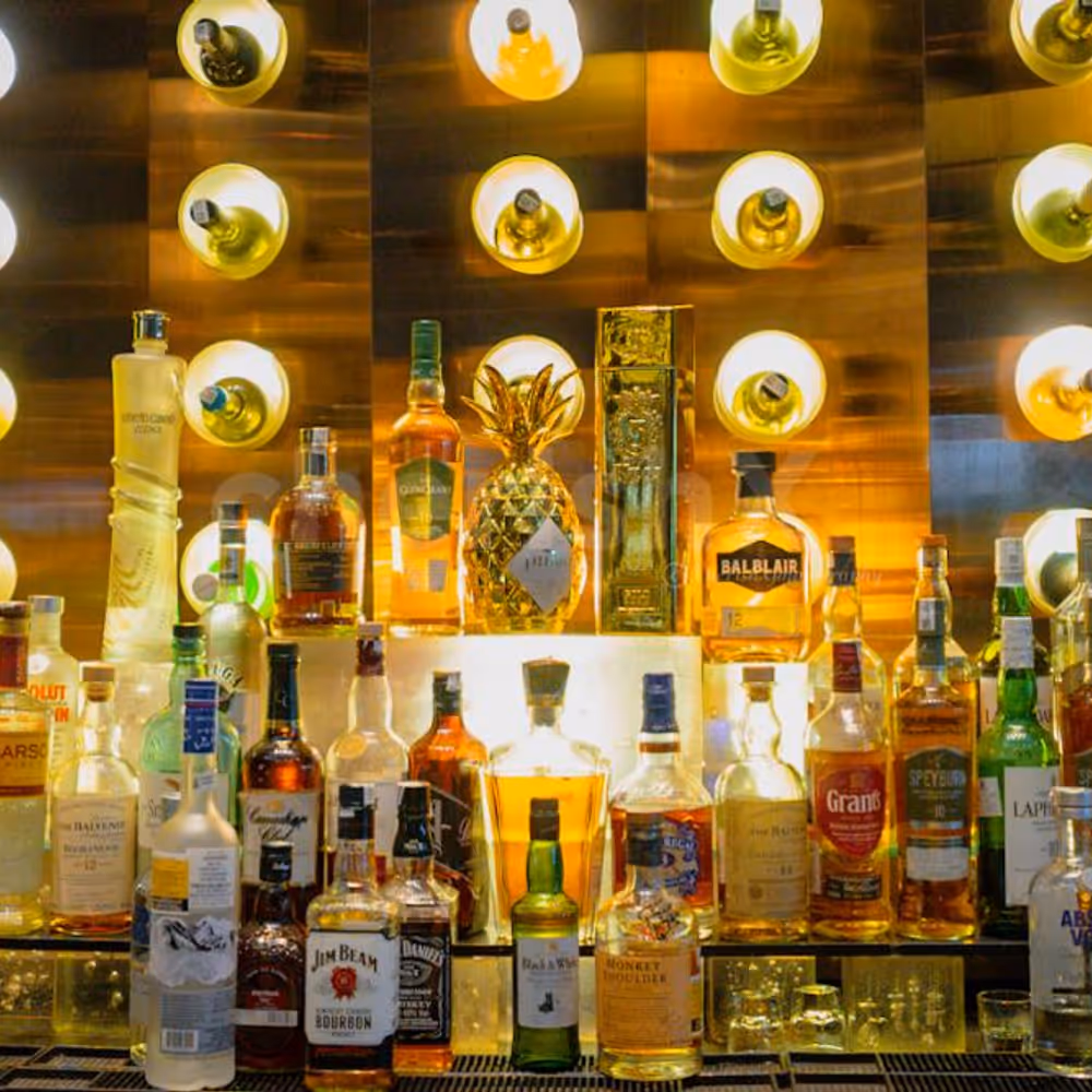 We offer the best and favourite drinks for your special Valentine's celebrations