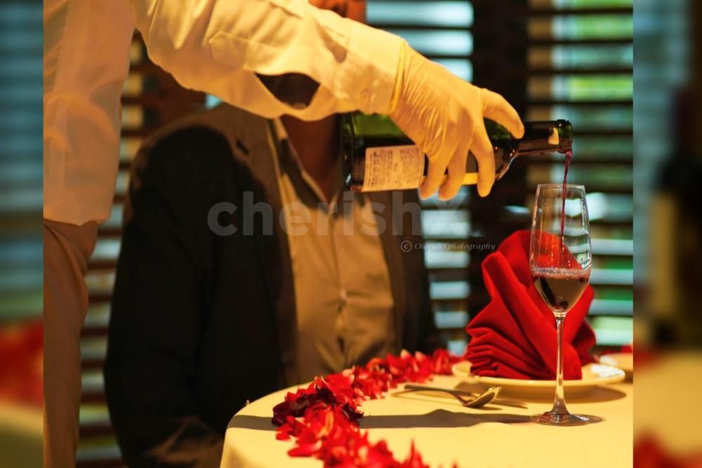 The night of PDR dining for couples is sure to be one of the most romantic