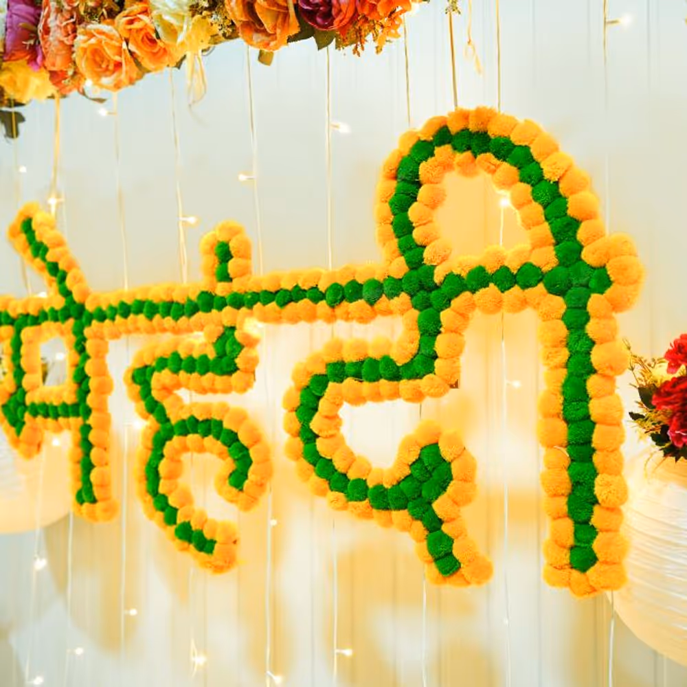 The Mehndi board is a smart addition to the décor setup