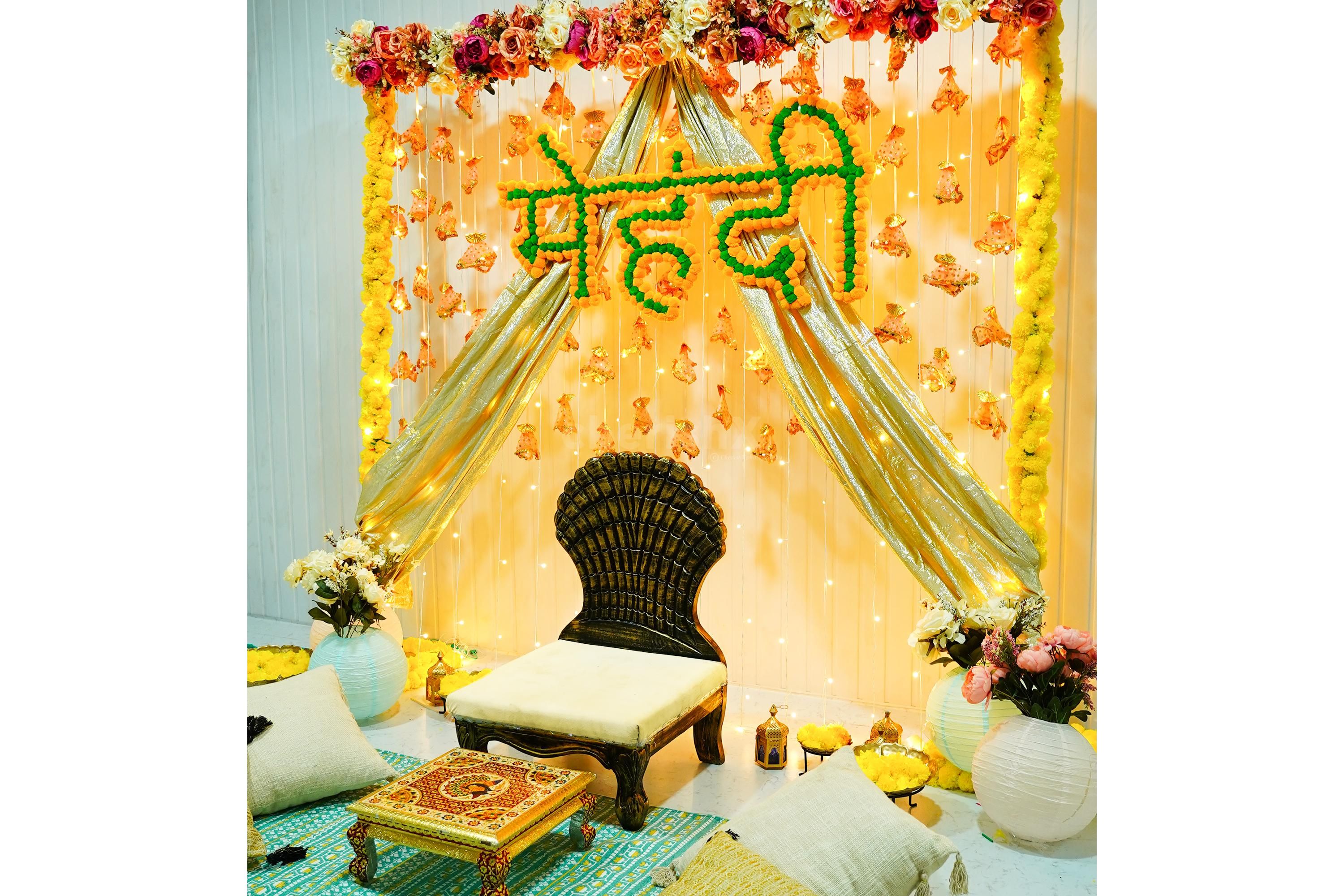 The low-seating sofa and attractive backdrop are the perfect picture spot for the event