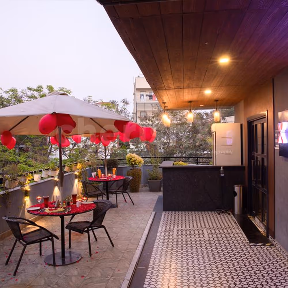 You will be treated special with a welcome drink as you arrive at the Mango suites