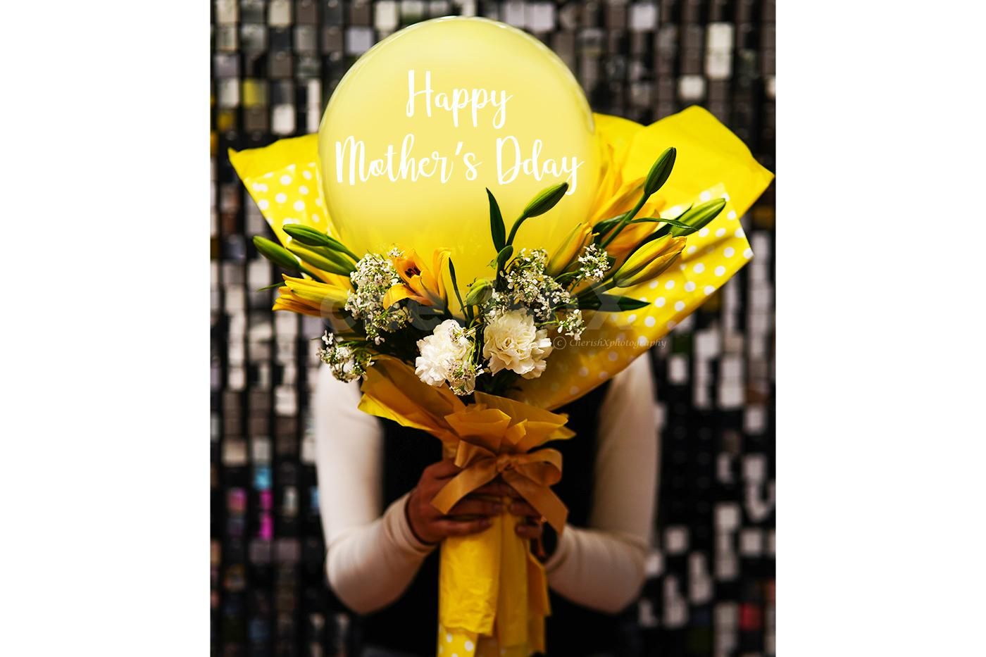 Our yellow flower bouquet for mother’s day will refresh the atmosphere and add a spark of joy