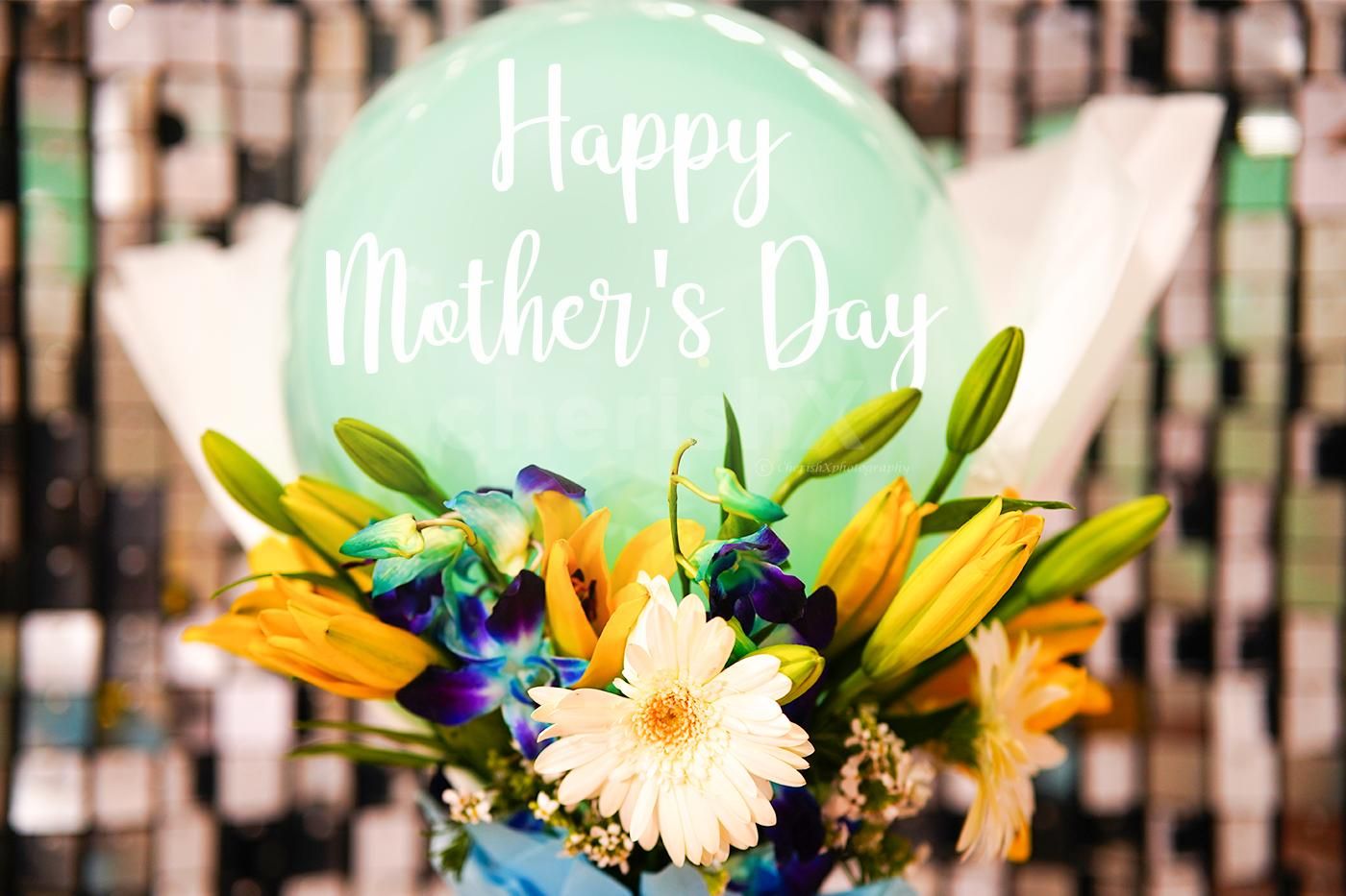 Surprise your mother with this special hamper of love and care