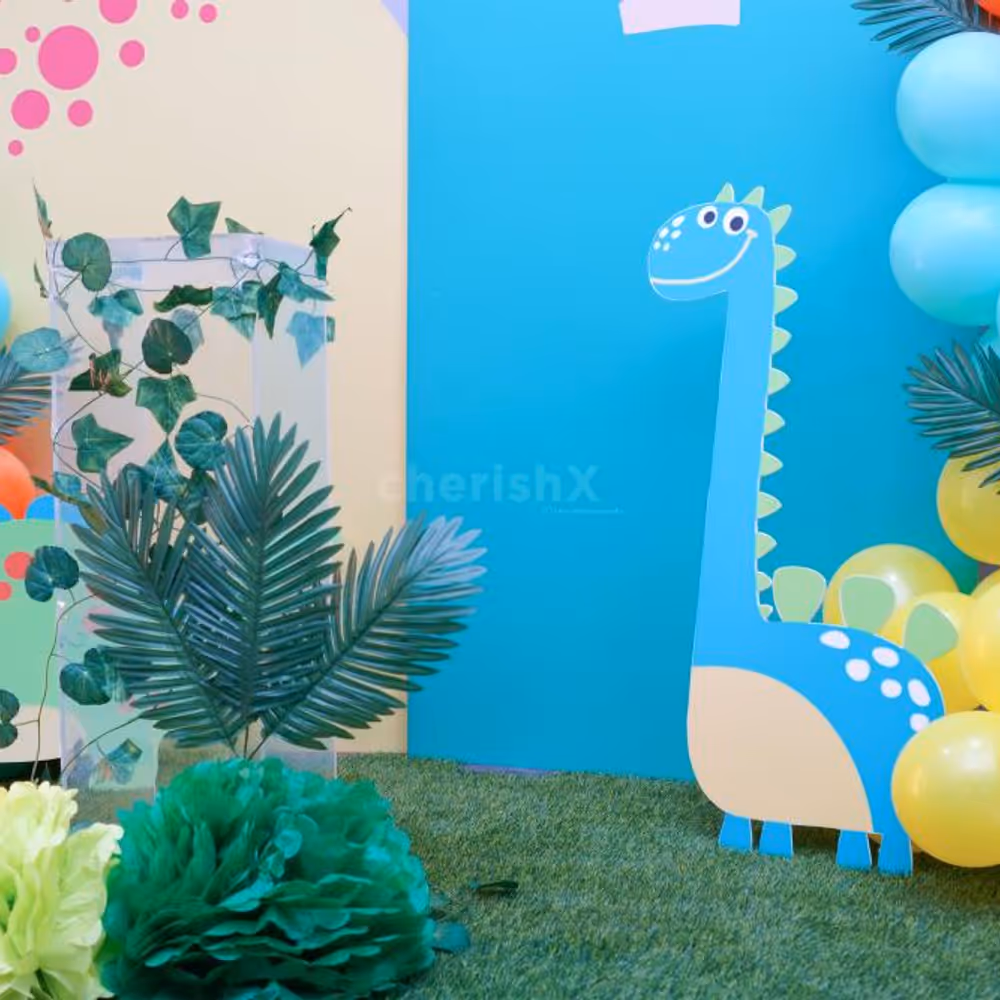 Celebrate your child’s birthday in this exotic land of dinosaur-inspired theme décor