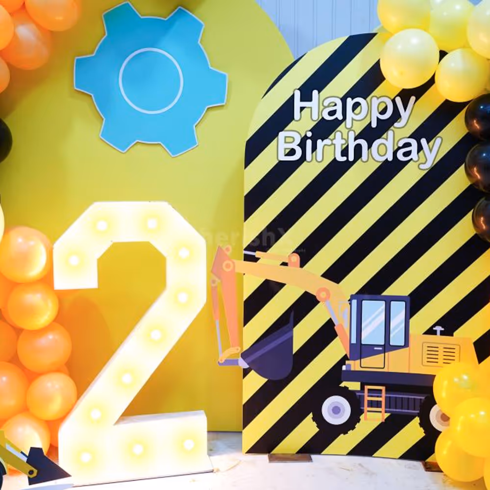 The happy birthday sun board cut out will impress your child and guests