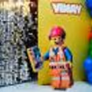 Decoration with vibrant balloons can turn the party into a Lego festive.