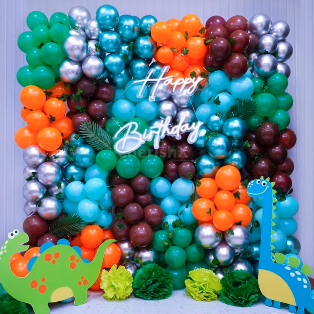 The leaves, boards, and balloons will create a thrilling Jurassic World ambience for the party