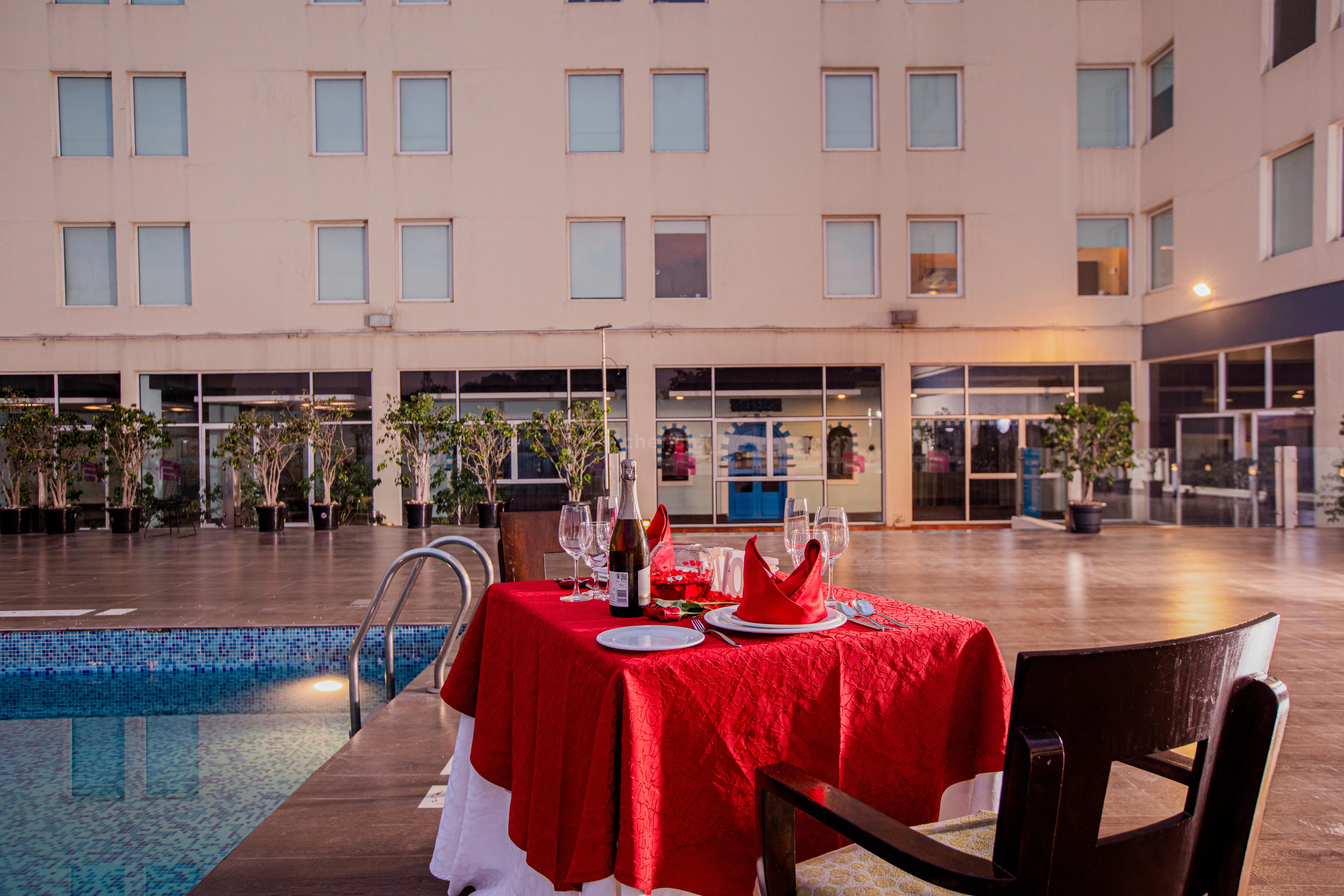 Get a Feast for the Senses & Luxury Poolside Dining