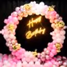 These pink & golden balloons will glam your party look