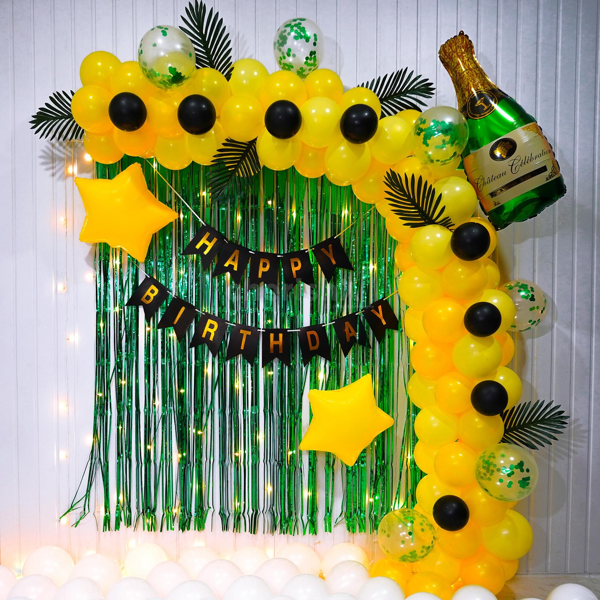The yellow balloons create a captivating Charm and positivity.