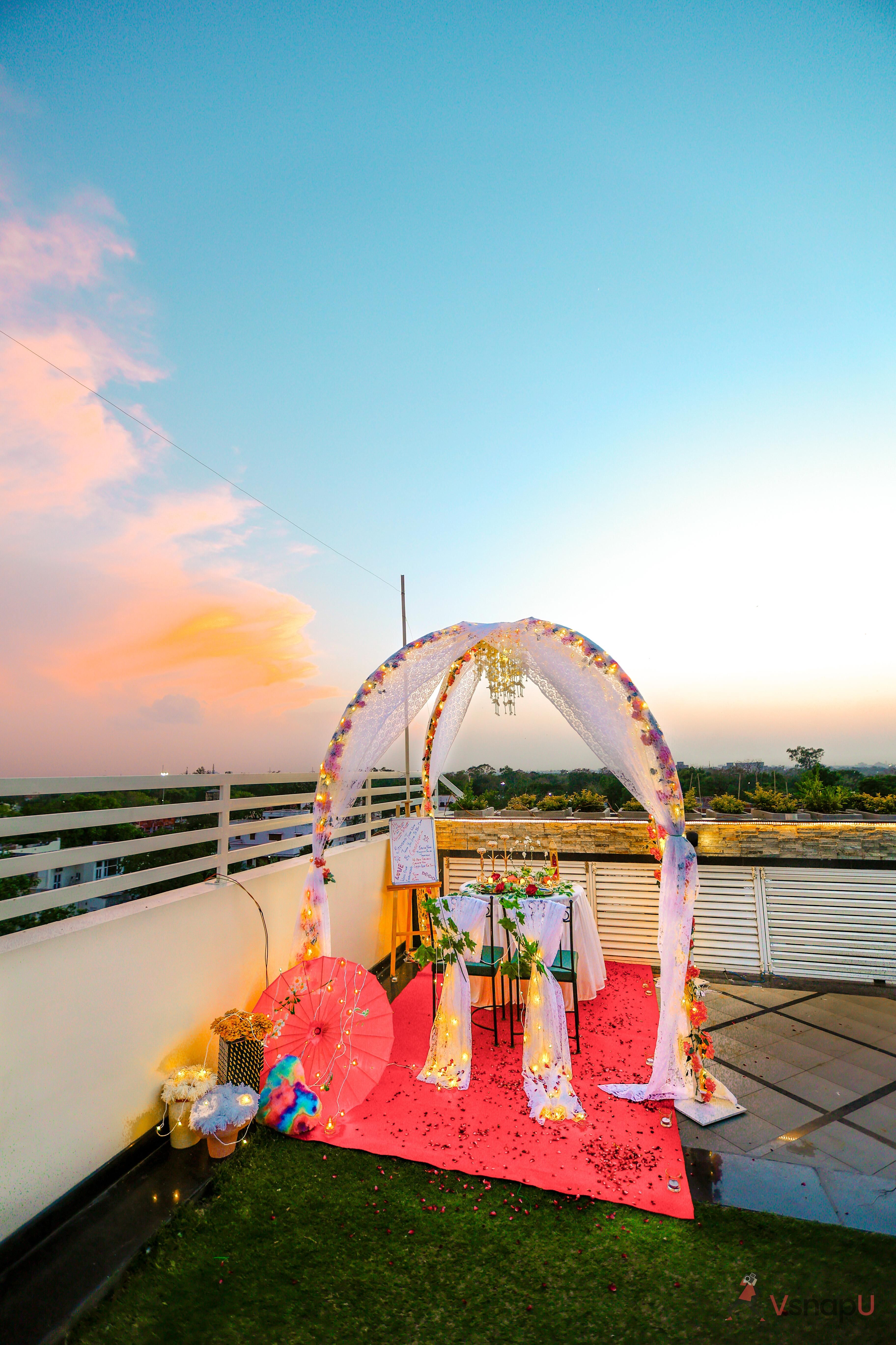 Dine amidst a breathtaking display of decorations.