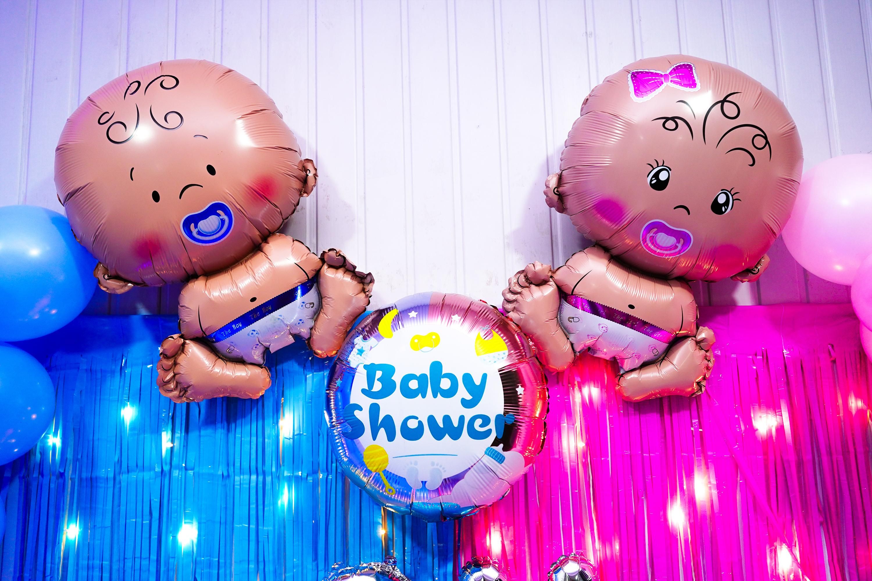 Create beautiful memories surrounded by the perfect backdrop of balloons and lights.