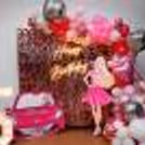 Pastel pink, Latex pink, pristine White Latex and majestic magenta balloons come together, creating a dreamy atmosphere.