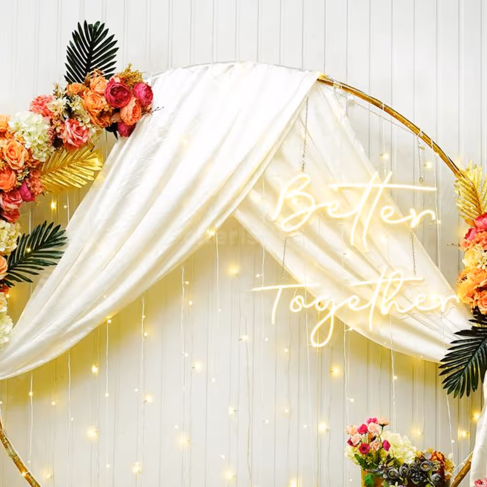 Golden cages and white lamps are enhancing the anniversary setup