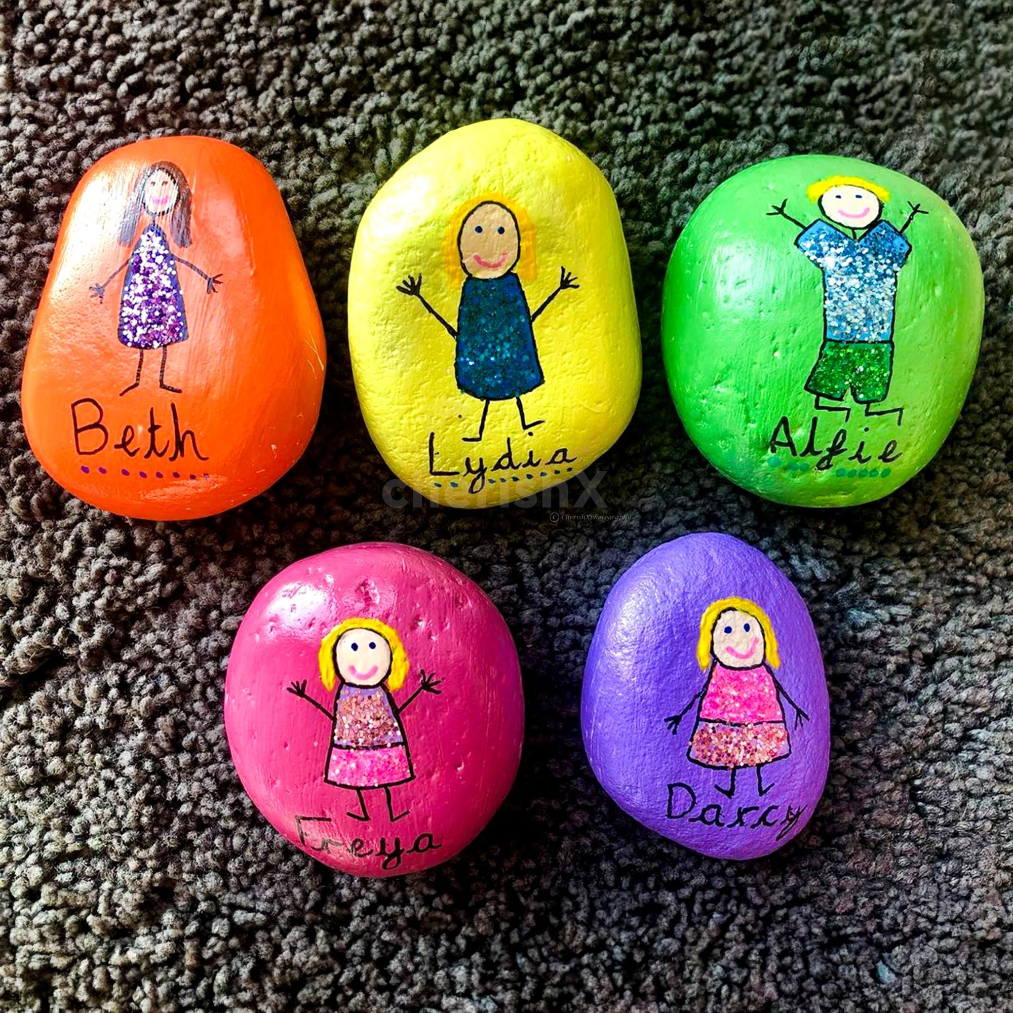 Kids explore their artistic talents, transforming pebbles into charming butterflies, animals, and vibrant flowers.