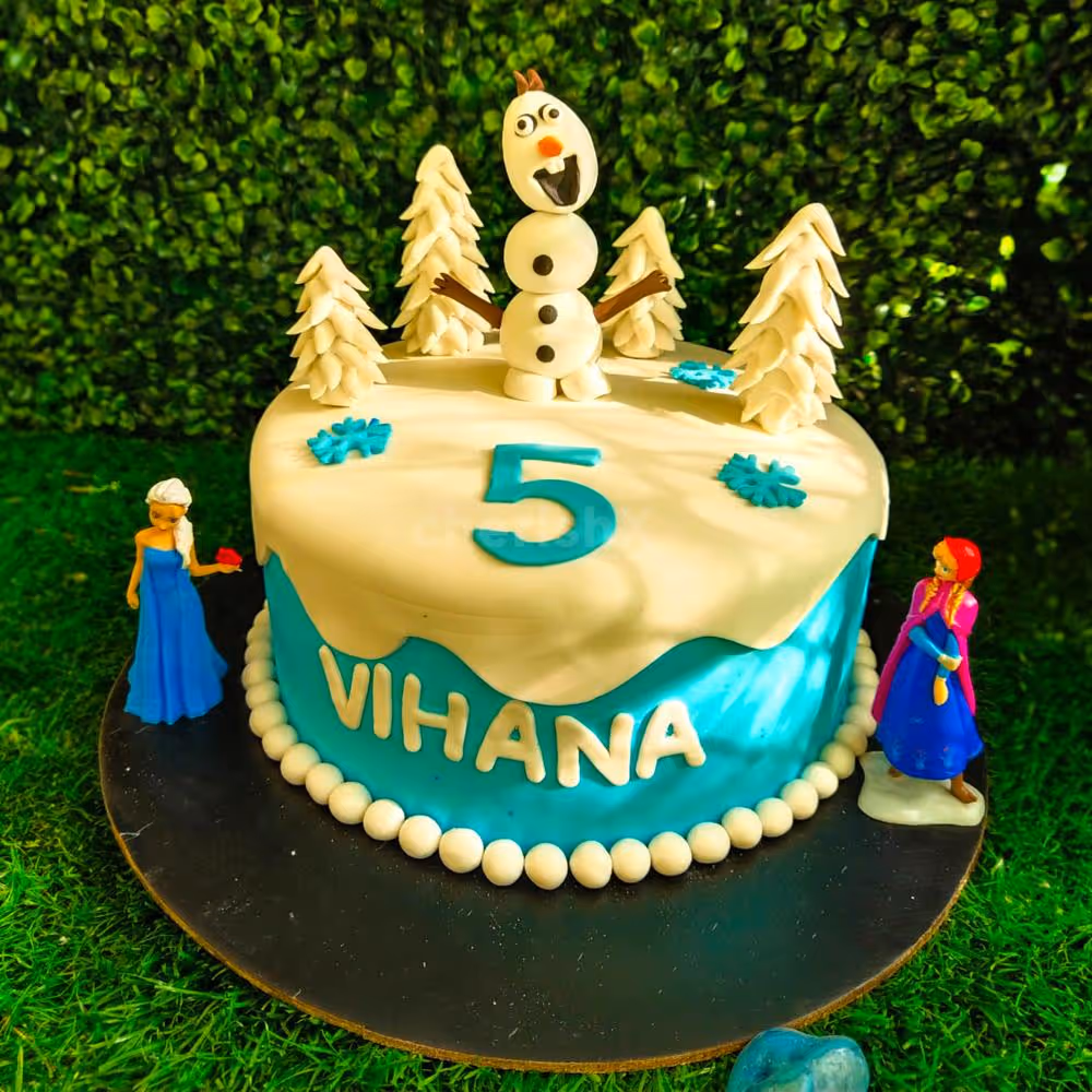 You can choose cake flavour and add delivery address while booking
