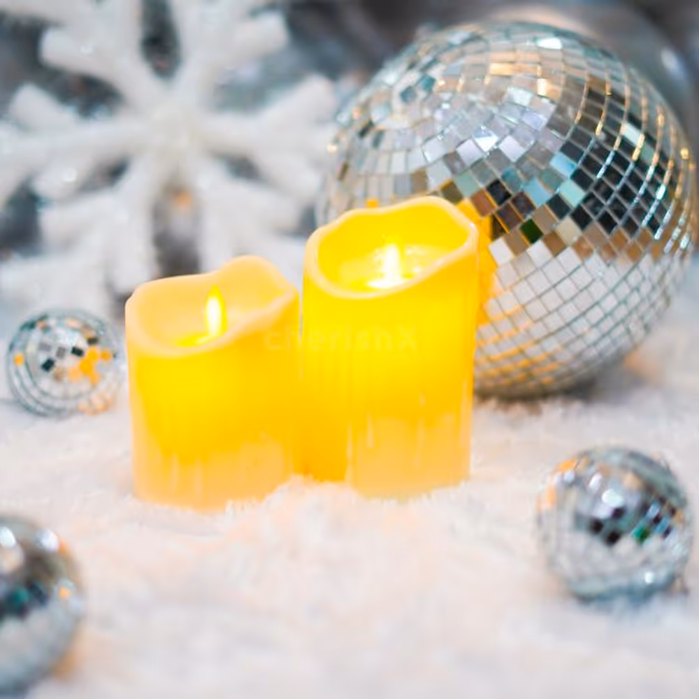 We have also included mixed mirror balls, silver fairy, deer hangings, and small white stars.