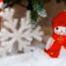 Customizable decoration features wooden crates, lamps enhancing the overall Christmas vibe.