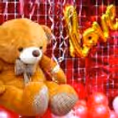 Dreamy atmosphere featuring a golden LOVE foil balloon.