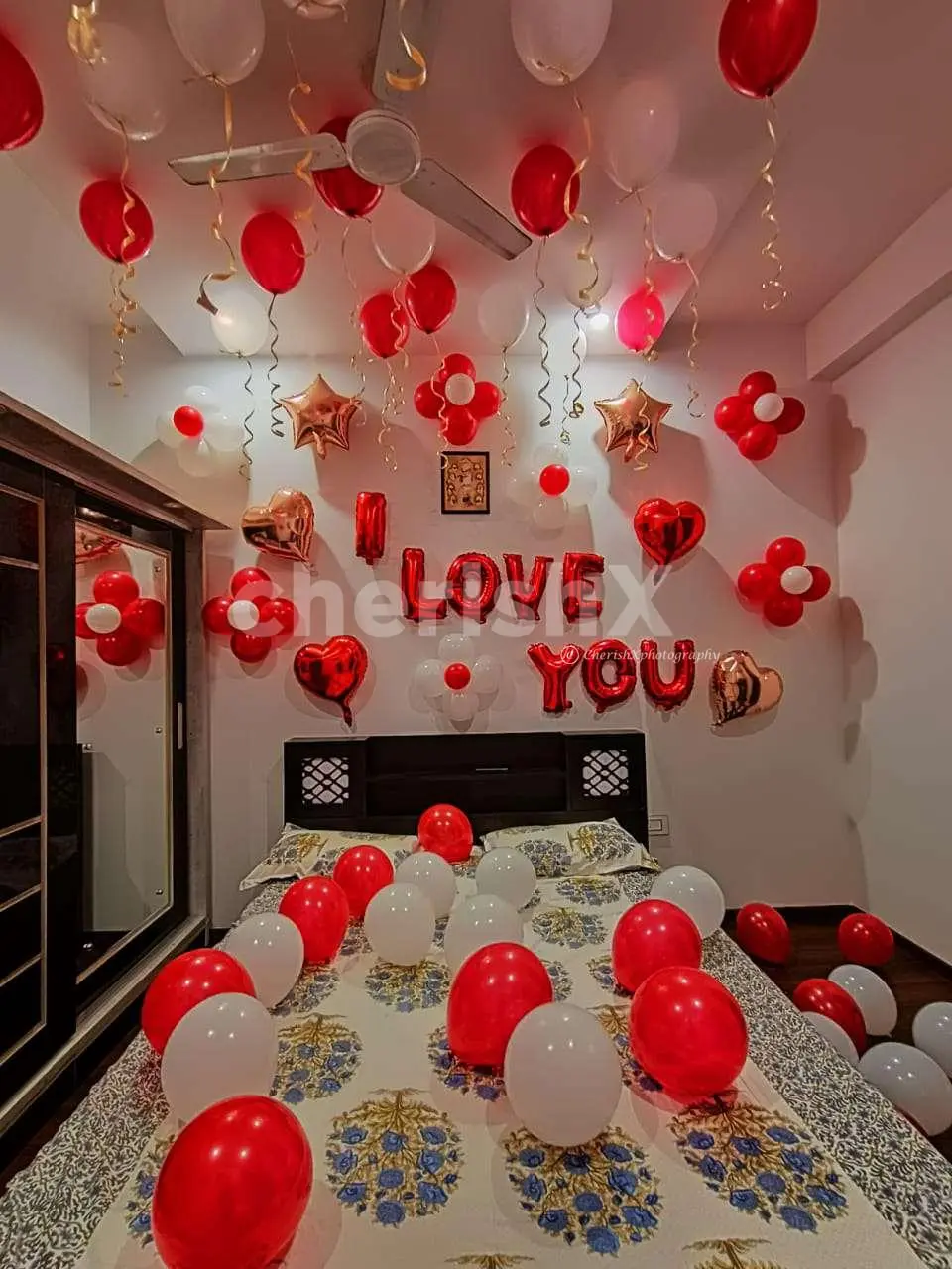 Romantic Red Themed Love You Balloon Decorations for your