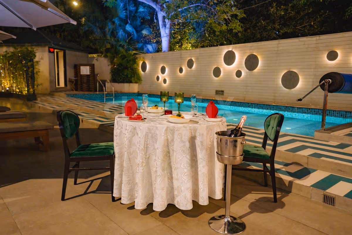 Valentine Poolside Dining By The Connaught