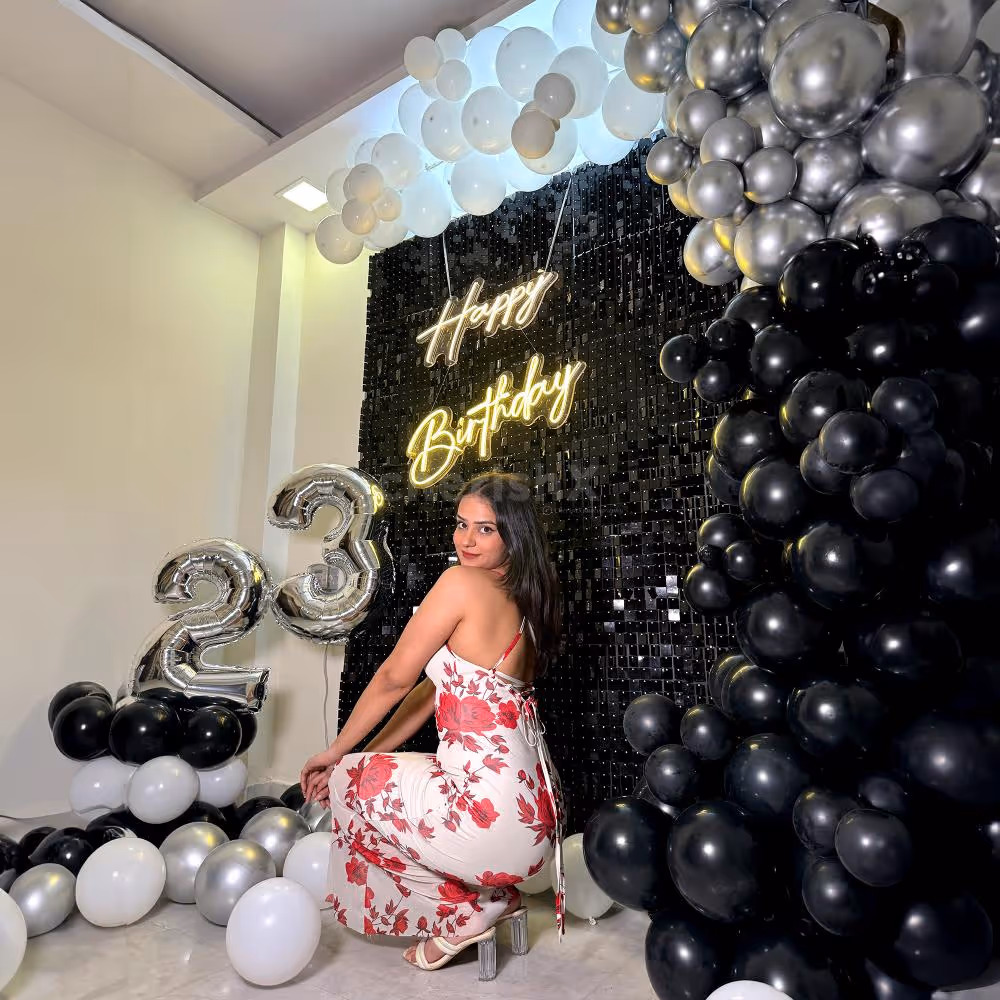 Simple black and silver balloon decoration ideas for birthday