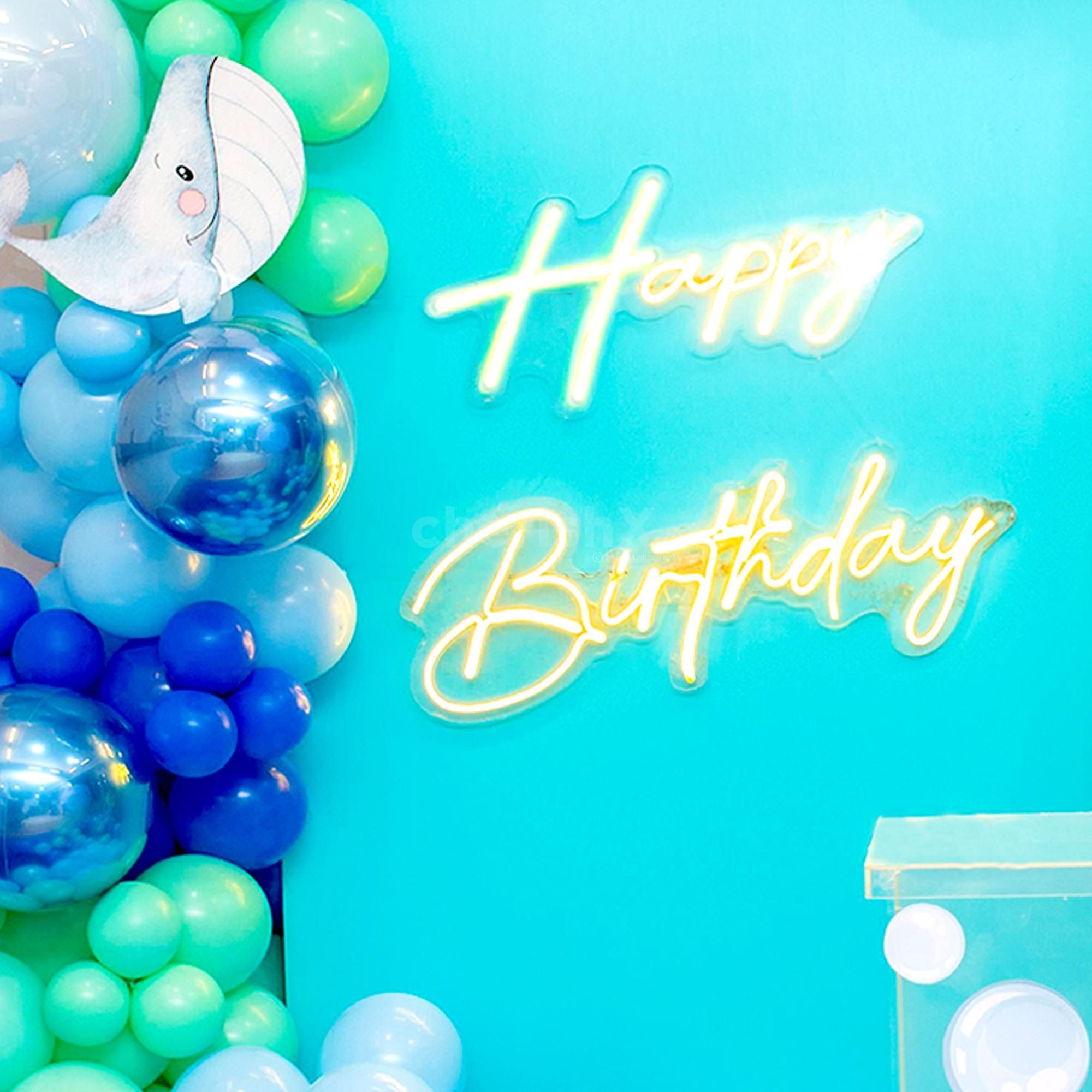 Bubbling Seas: Whale & Balloon Decoration