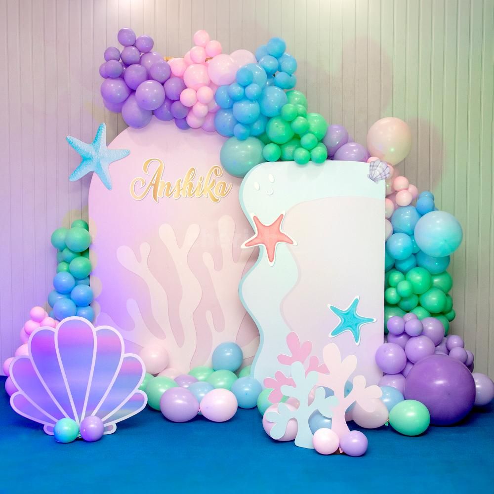 Oceanic Birthday Balloon Decor: Dive Deep