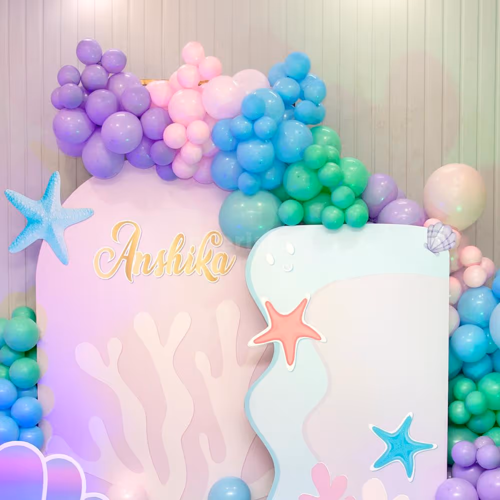 Oceanic Birthday Balloon Decor: Dive Deep