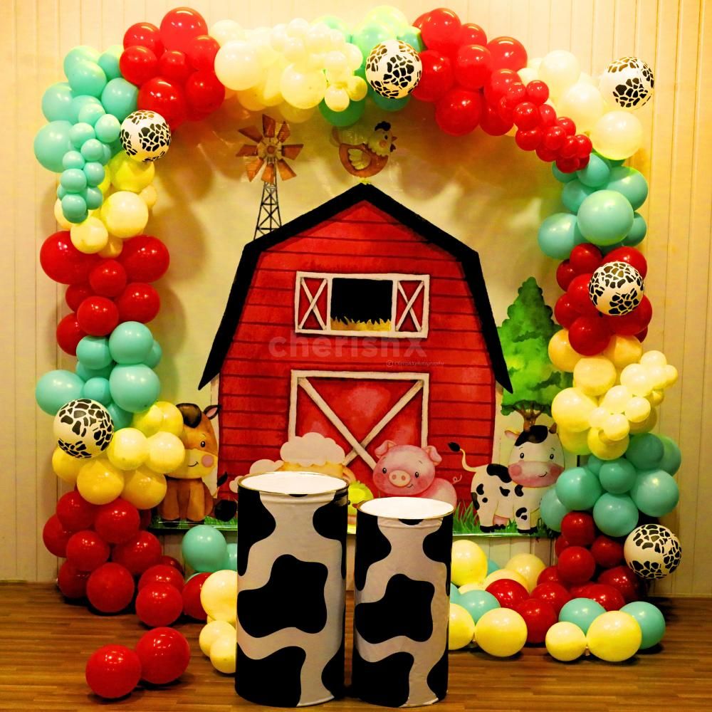 Barnyard Bash: Farm Frolics Birthday Decor