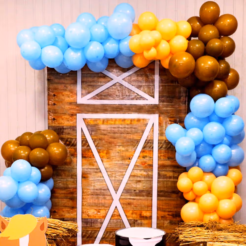 Get Ready to Roam the Farm on a Whimsical Birthday Decor