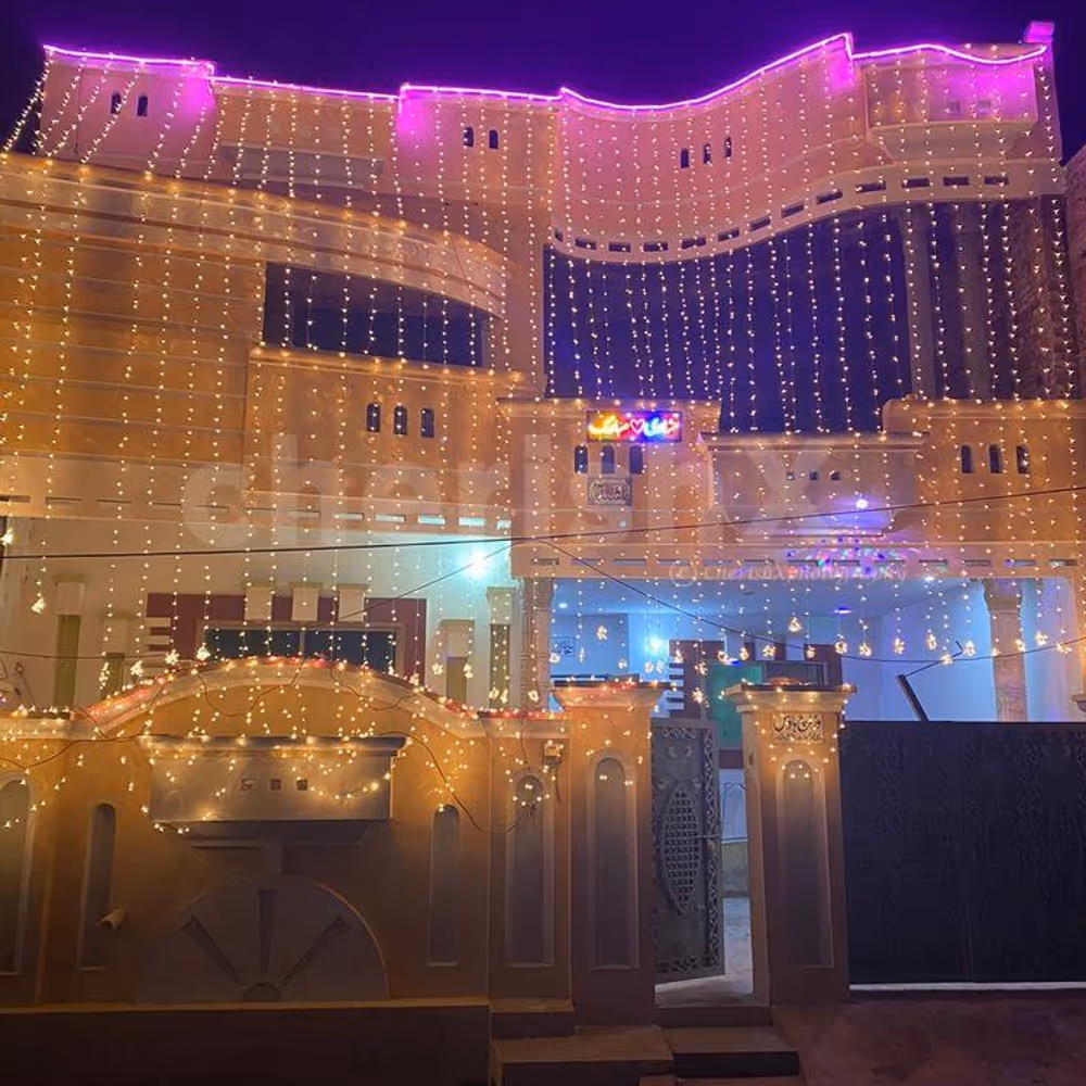 Create magical evenings with our one-day fairy light rental.