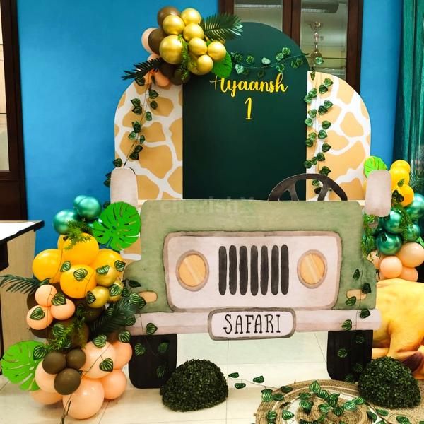 Safari adventures await in every corner of this jungle-themed party!