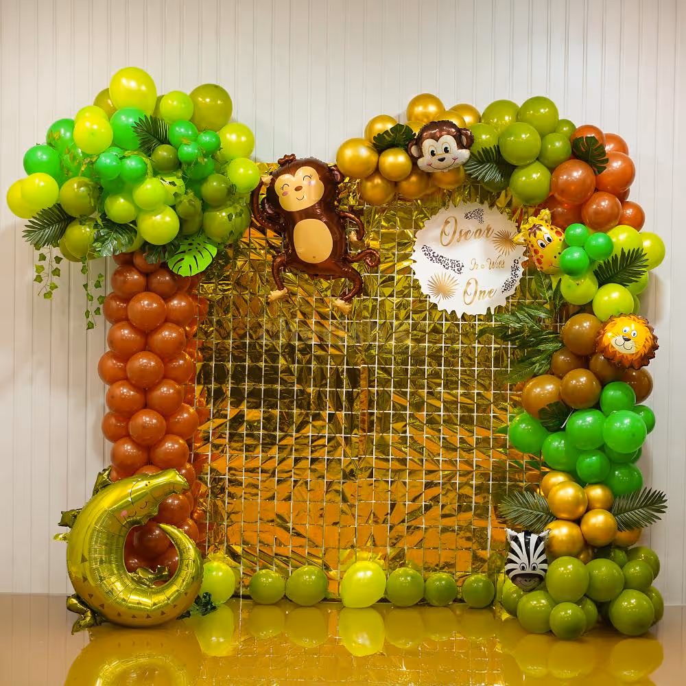 Embark on a wild safari adventure with our Safari Adventure Birthday Bash!