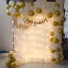 Golden And White Birthday Decor — photo 8